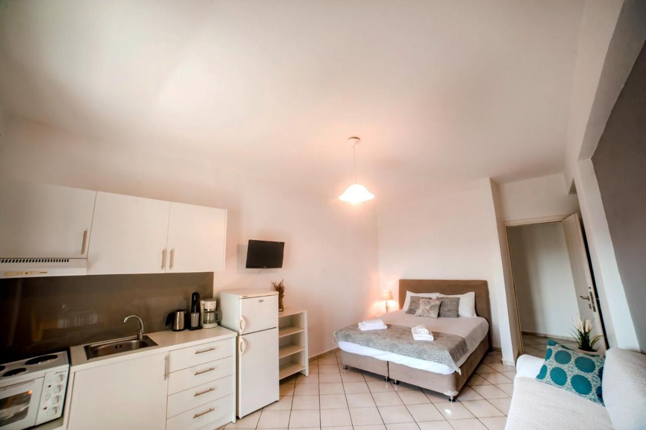 Filia Rooms & Apartments Ájoi Apósztoli Kültér fotó