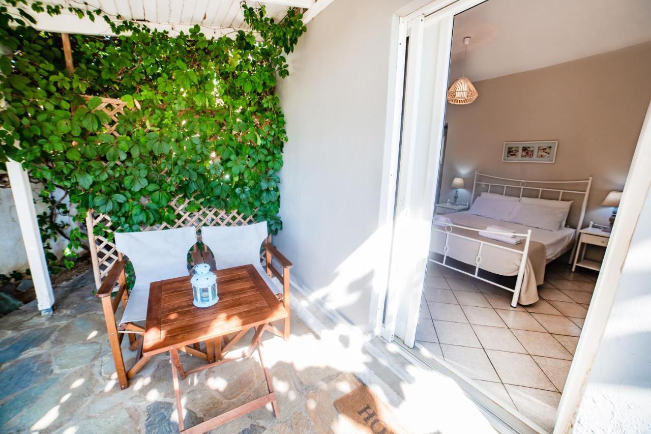 Filia Rooms & Apartments Ájoi Apósztoli Kültér fotó