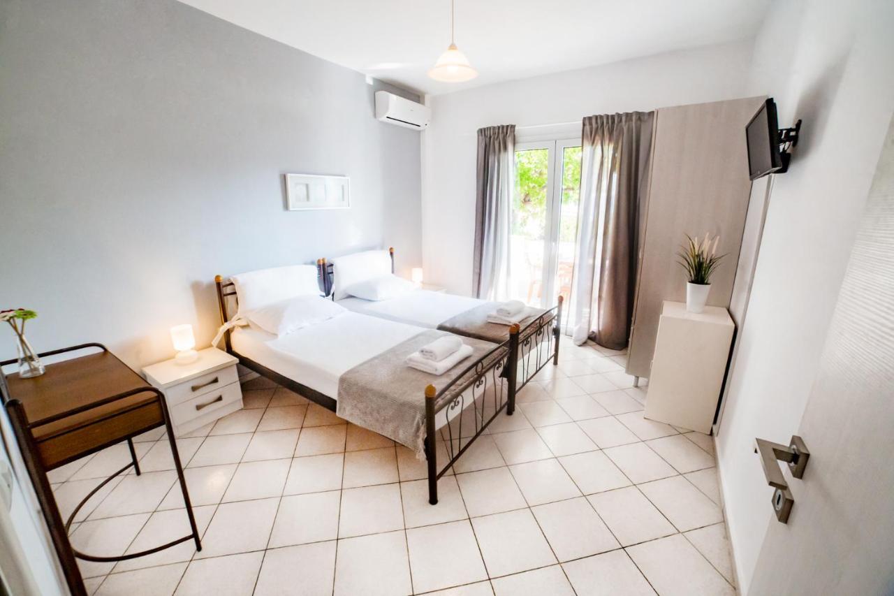 Filia Rooms & Apartments Ájoi Apósztoli Kültér fotó
